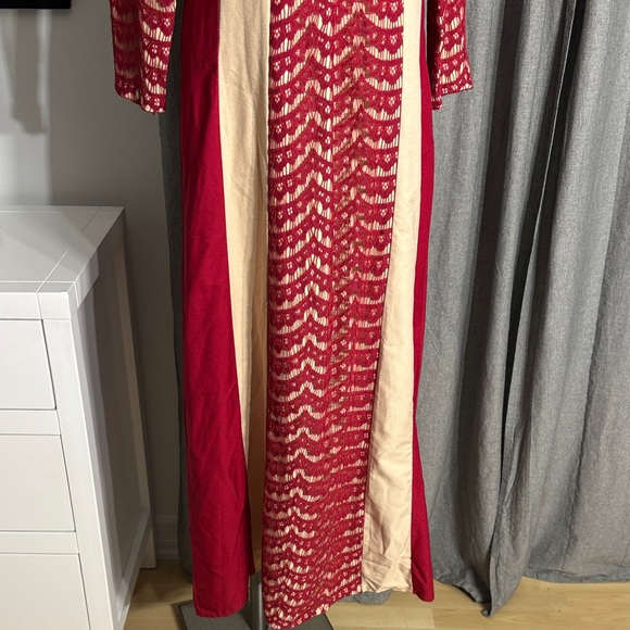 Elegant Long Sleeve Red and Cream Dress - Picture 3 of 6